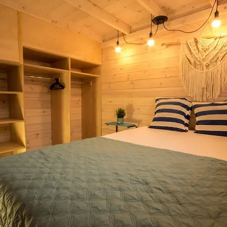 U Huberta بيت للعطل