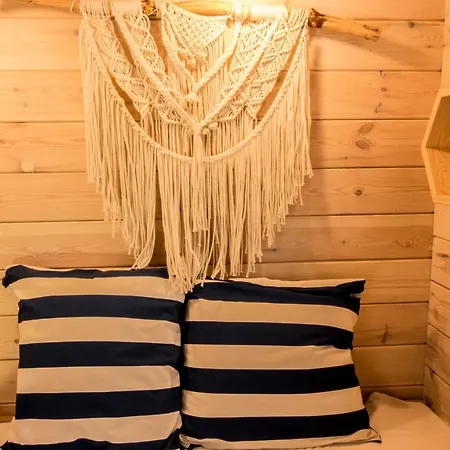 U Huberta بيت للعطل